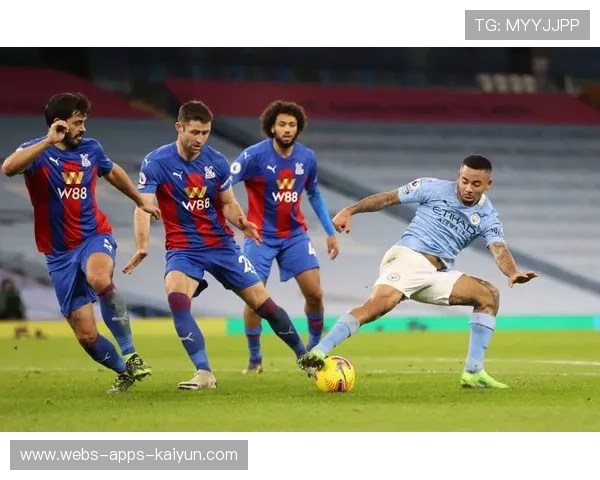 英超中后场组合被视作联赛防守范本之一