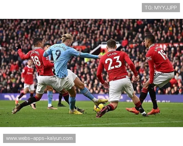 曼城推进层层递进呈现碾压效果：一个王朝崛起的全景写照